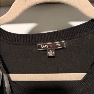 Lety & Me Women's Black Crewneck Top